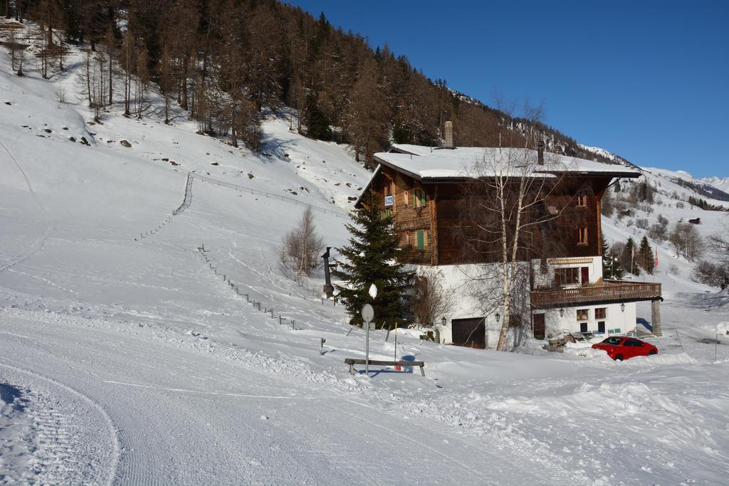 Hotel Restaurant Walliser Sonne Reckingen Exterior photo