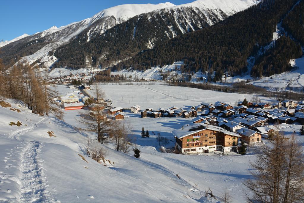 Hotel Restaurant Walliser Sonne Reckingen Exterior photo