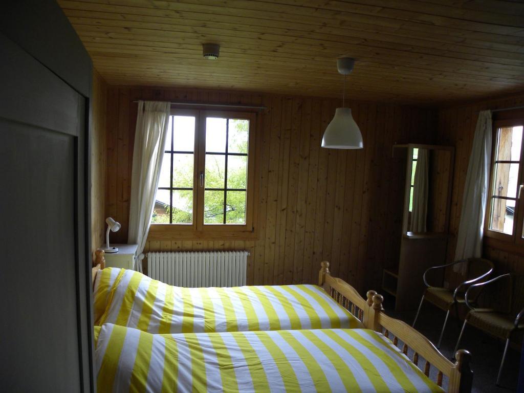 Hotel Restaurant Walliser Sonne Reckingen Room photo