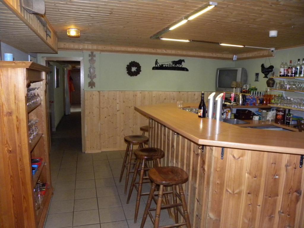Hotel Restaurant Walliser Sonne Reckingen Exterior photo